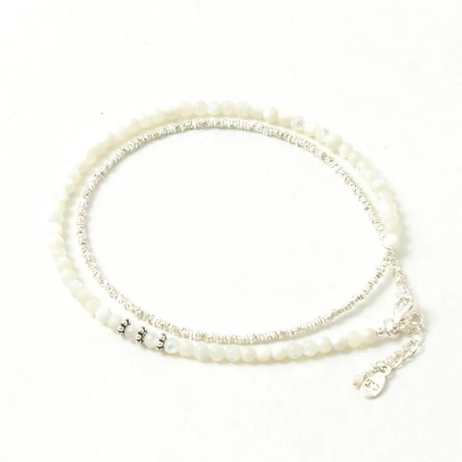 Anklets^CHALISA T.. / Round Shell Wrap Anklet/Karen Silver Flat Beads white