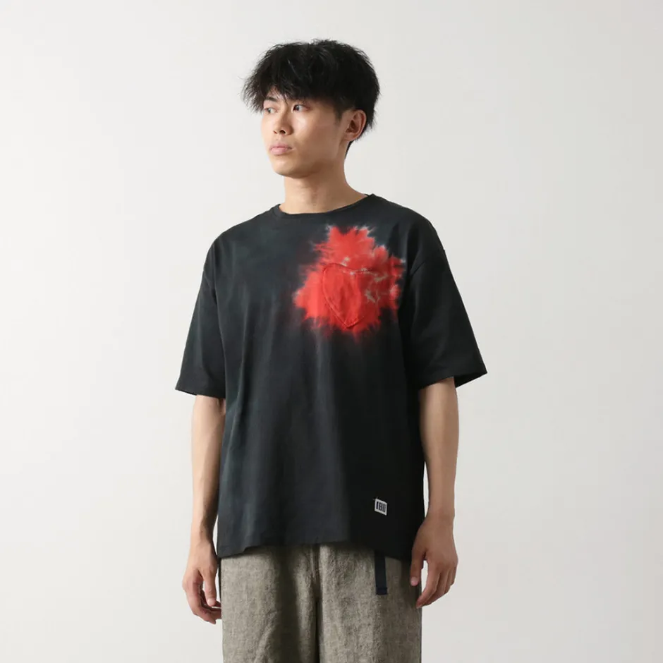 T-Shirts^ILL ONE EIGHTY / Tie Dye Heart Pocket Short Sleeve T-Shirt black